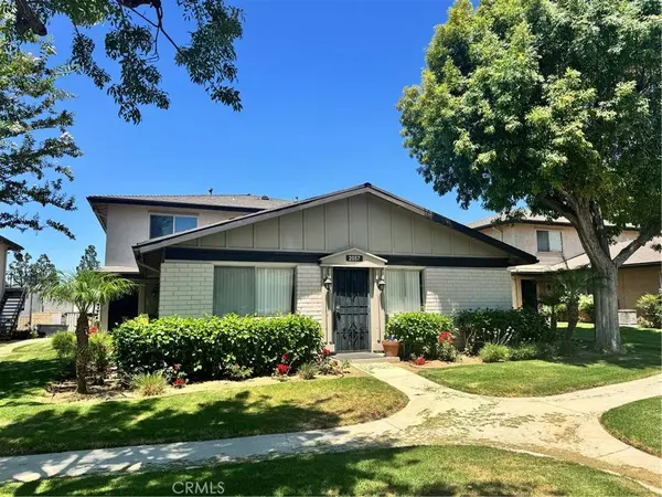 2057 Calle La Sombra #4, Simi Valley, CA 93063