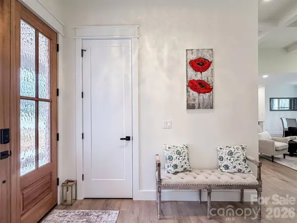 1322 Kensington CIR, Newton, NC 28658