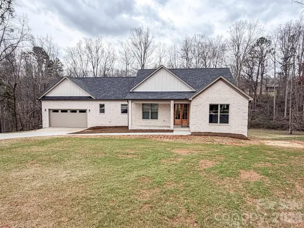 1322 Kensington CIR, Newton, NC 28658
