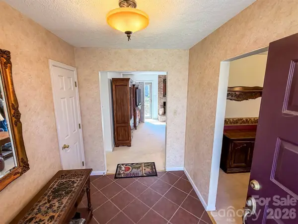 1017 3rd AVE NW, Conover, NC 28613