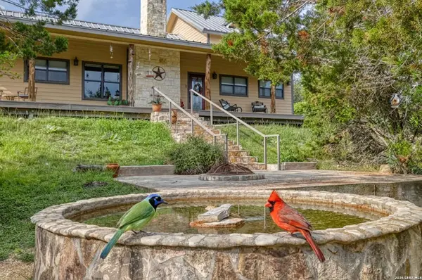 24499 N US HIGHWAY 83, Concan, TX 78838