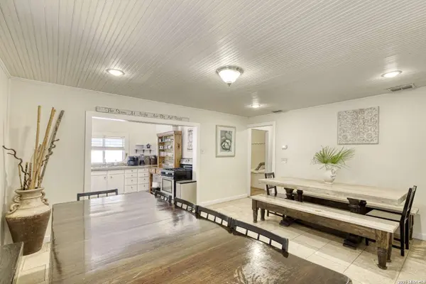 512 Cr 348 (River Road), Concan, TX 78838