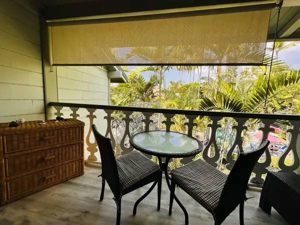 75-5776 KUAKINI HWY #327, Kailua Kona, HI 96740