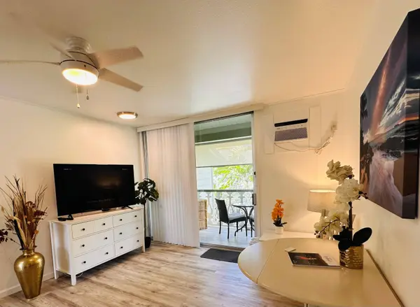 75-5776 KUAKINI HWY #327, Kailua Kona, HI 96740