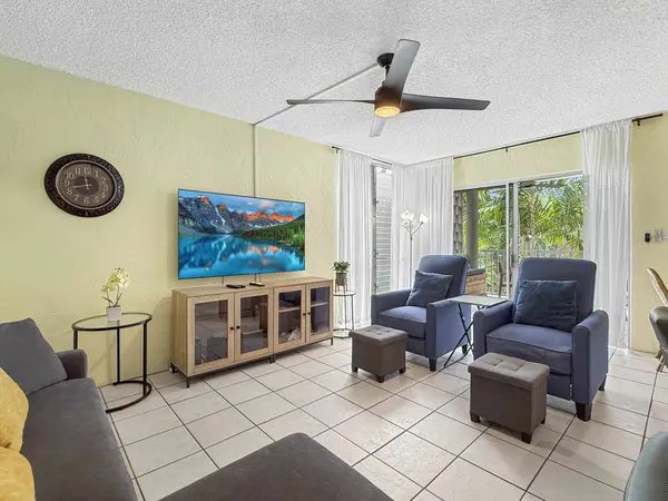 75-6016 ALII DR #203, Kailua Kona, HI 96740