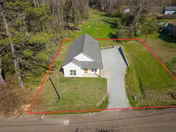 90 Simmons Street, Water Valley, MS 38965