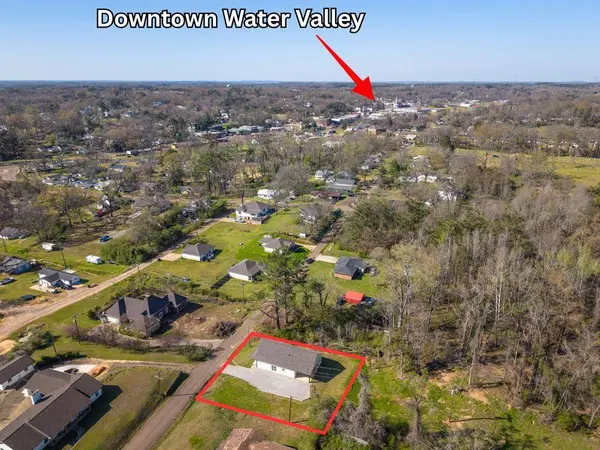 90 Simmons Street, Water Valley, MS 38965