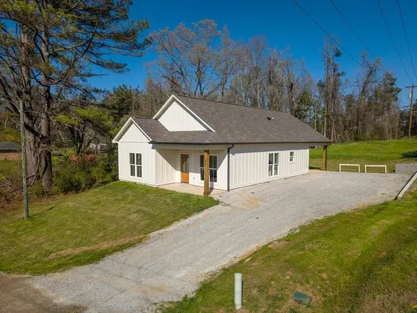 90 Simmons Street, Water Valley, MS 38965