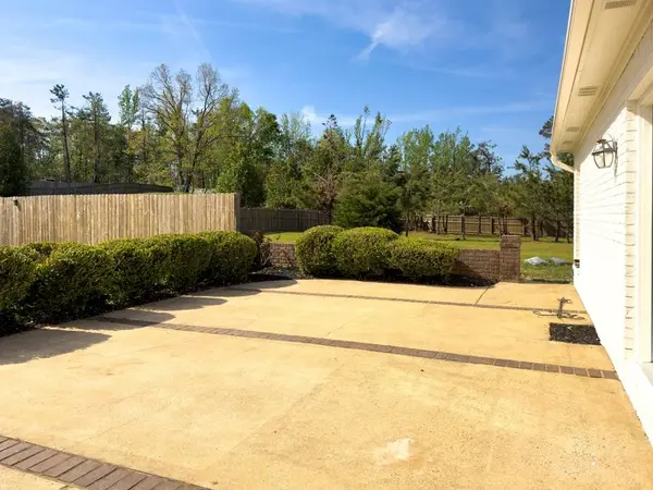 112 Taylor Circle, Taylor, MS 38673