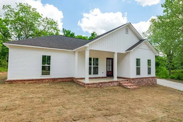 108 Griffin, Water Valley, MS 38965