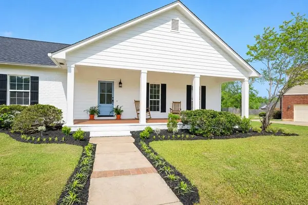 112 Taylor Circle, Taylor, MS 38673
