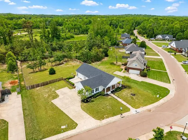 112 Taylor Circle, Taylor, MS 38673