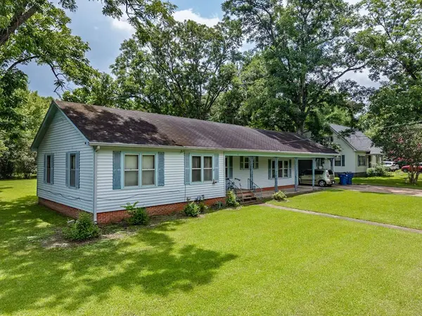 75 Bailey Ave, Coffeeville, MS 38922