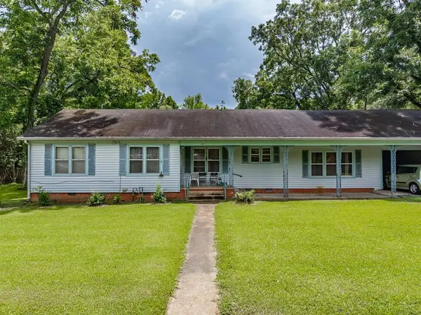 75 Bailey Ave, Coffeeville, MS 38922
