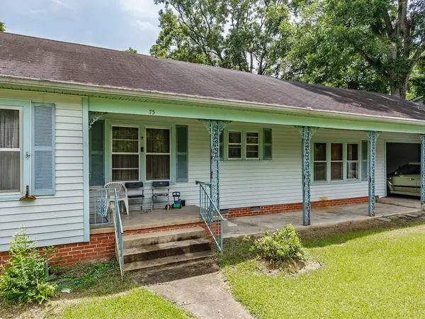 75 Bailey Ave, Coffeeville, MS 38922