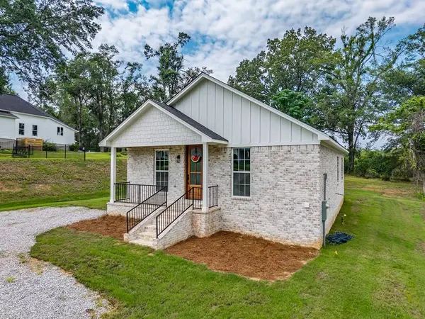 210 Market Street, Water Valley, MS 38965