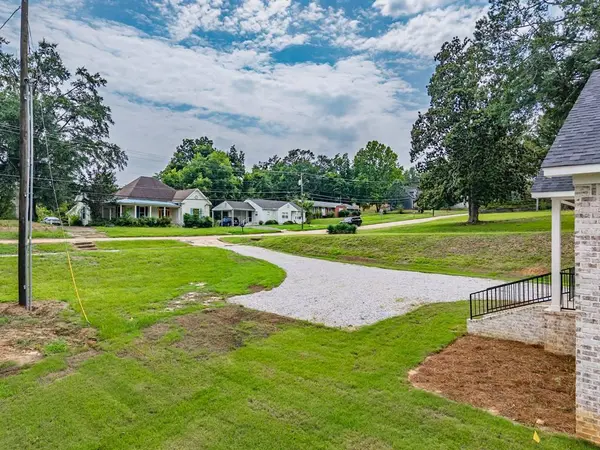 210 Market Street, Water Valley, MS 38965