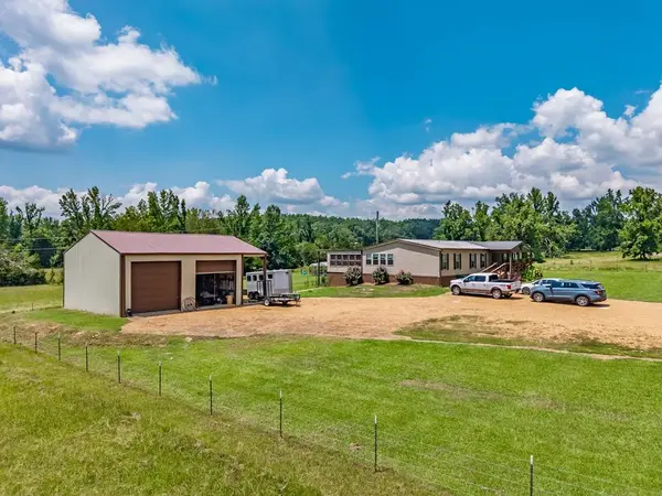 1852 County Road 41, Oakland, MS 38948
