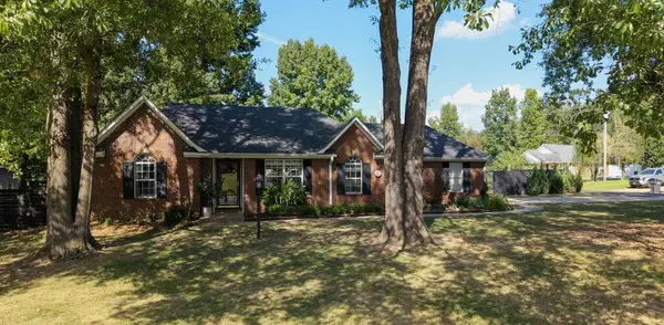 401 Greer Cove