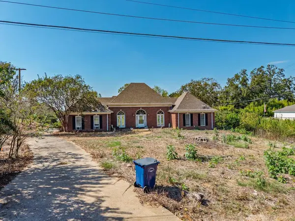 91 Simmons Street, Water Valley, MS 38965