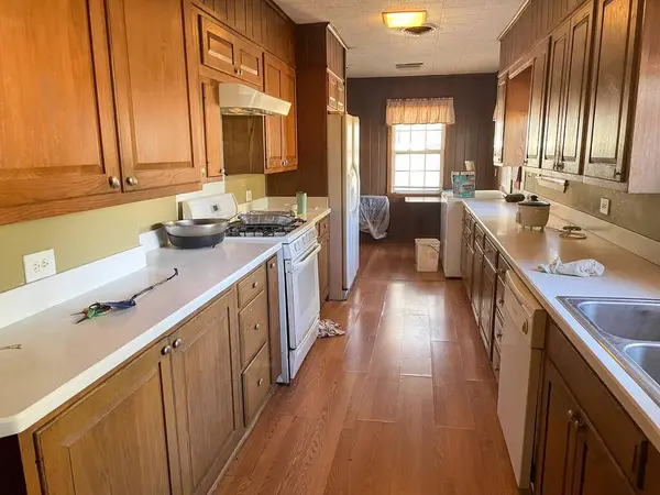 268 W. Gay Street, Charleston, MS 38921