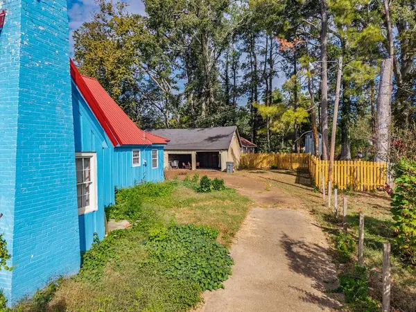 268 W. Gay Street, Charleston, MS 38921