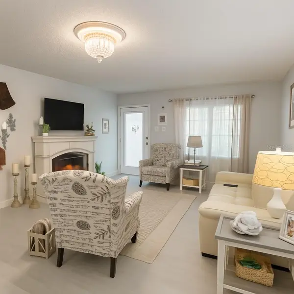 8556 SW 90th Ln, Ocala, FL 34481-4598