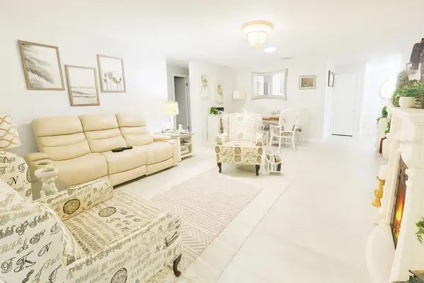 8556 SW 90th Ln, Ocala, FL 34481-4598