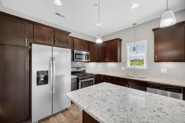 3114 SE Glenstone Drive, Grimes, IA 50111