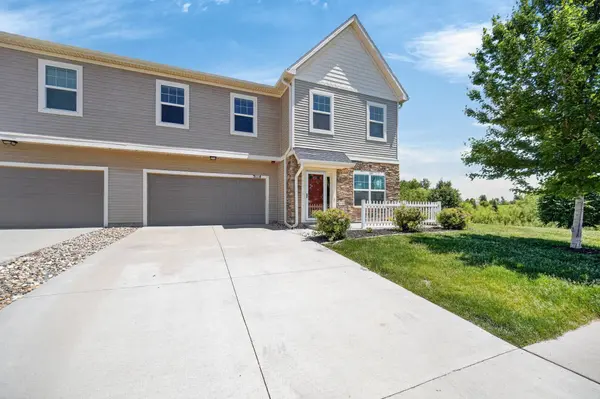 3114 SE Glenstone Drive, Grimes, IA 50111