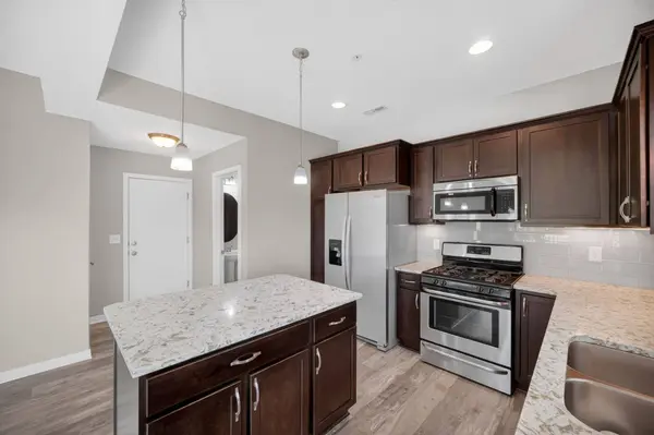 3114 SE Glenstone Drive, Grimes, IA 50111
