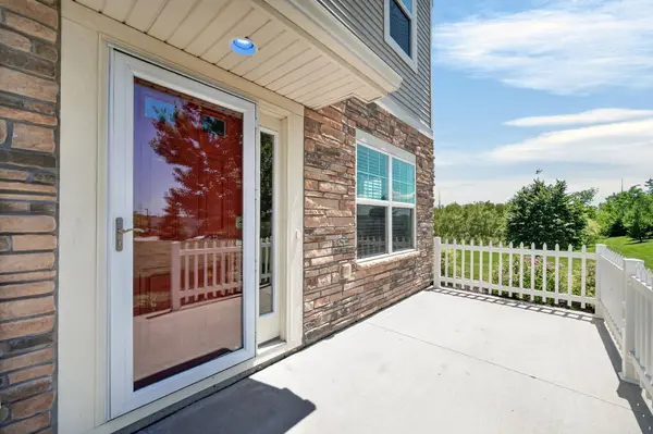 3114 SE Glenstone Drive, Grimes, IA 50111