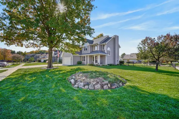 5632 Kensington Circle, Johnston, IA 50131