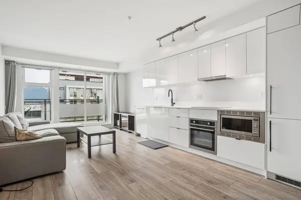 630 E Broadway #319, Vancouver, BC V5T 0J1