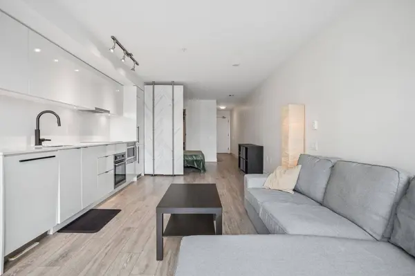 630 E Broadway #319, Vancouver, BC V5T 0J1