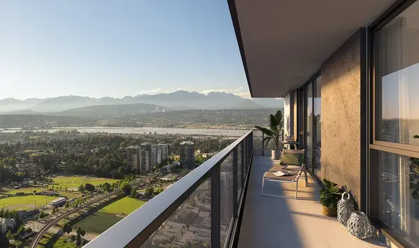 13568 105 Ave #3810, Surrey, BC V3T