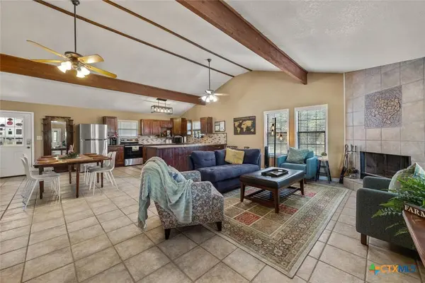 5080 Purgatory RD, New Braunfels, TX 78132