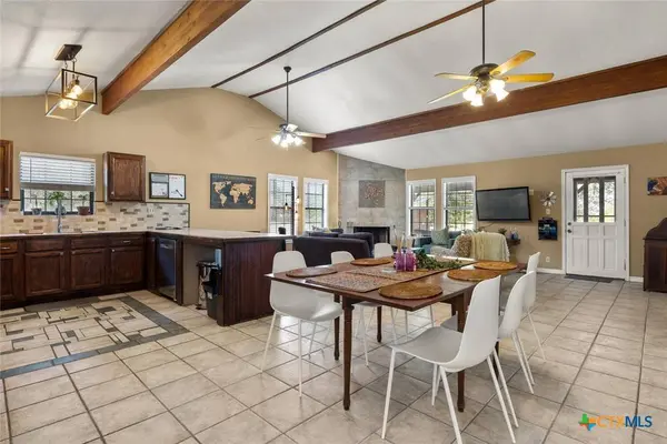 5080 Purgatory RD, New Braunfels, TX 78132