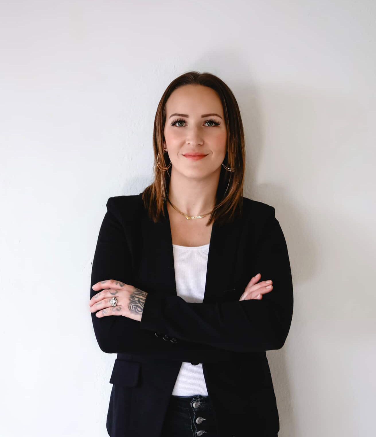 Real Estate - Emily Butts - REAL Broker LLC
