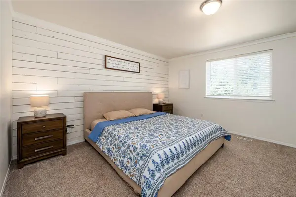 2313 171st St E, Tacoma, WA 98445-7305