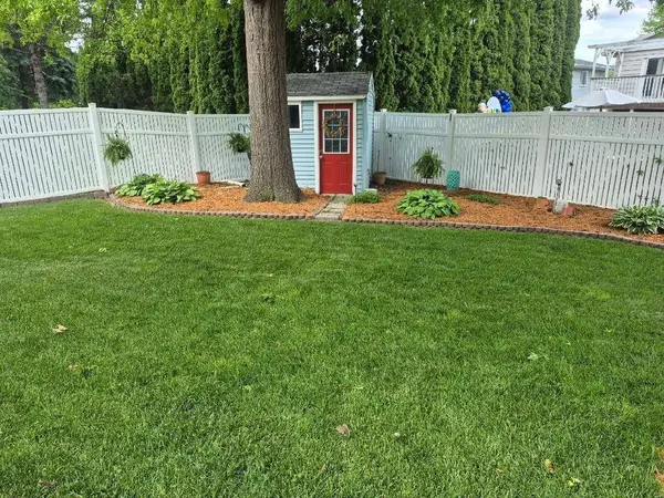 1820 Edon Drive, Janesville, WI 53546-1382