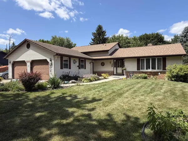 5201 N Grandeur Drive, Milton, WI 53563-9461