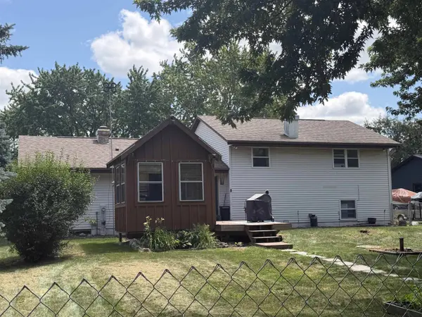 5201 N Grandeur Drive, Milton, WI 53563-9461