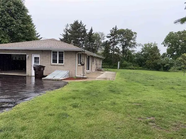 3926 N Harmony Town Hall Rd, Janesville, WI 53546-9316
