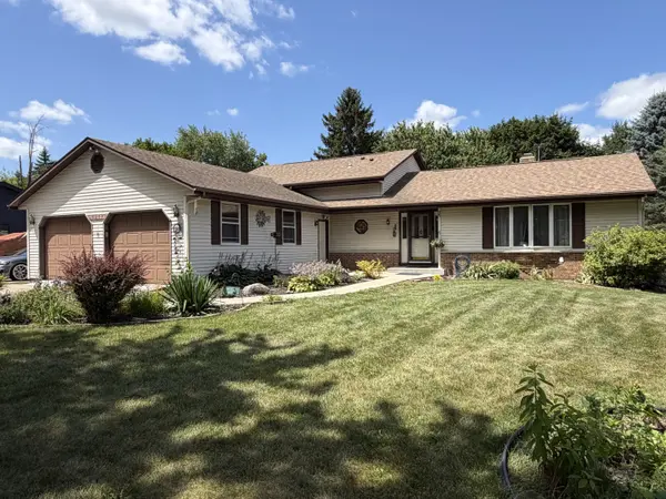 5201 N Grandeur Dr, Milton, WI 53563-9461