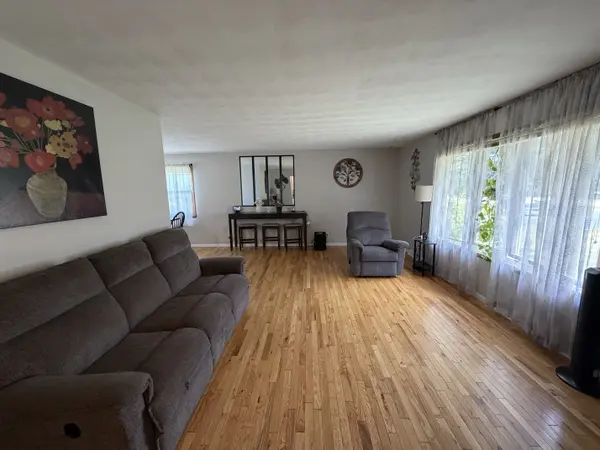 5201 N Grandeur Dr, Milton, WI 53563-9461