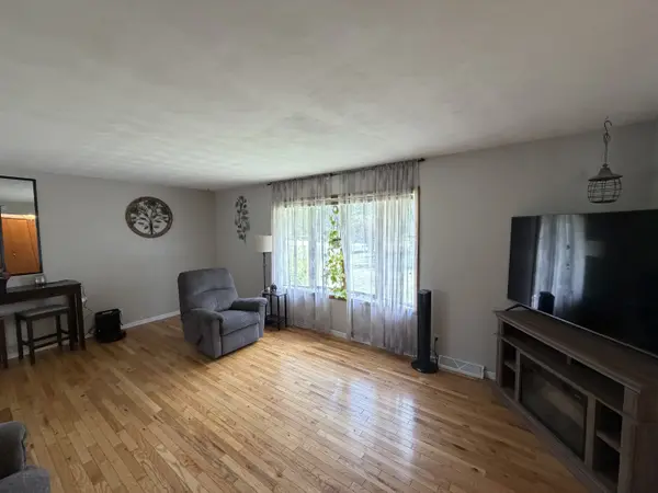 5201 N Grandeur Dr, Milton, WI 53563-9461