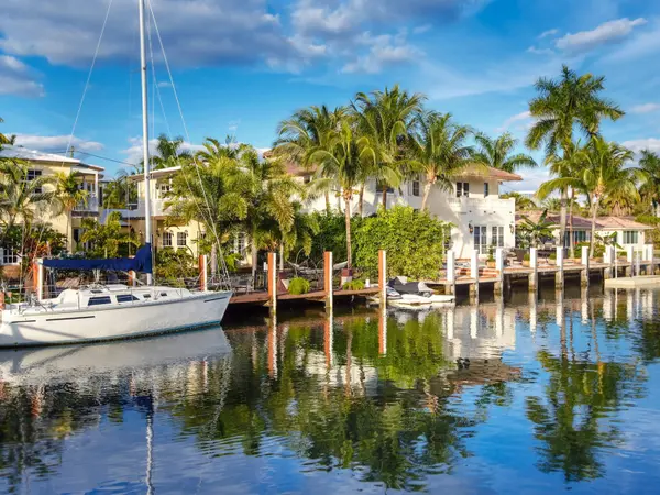 Buying a Waterfront Home in Southwest Florida: What Buyers Should Know