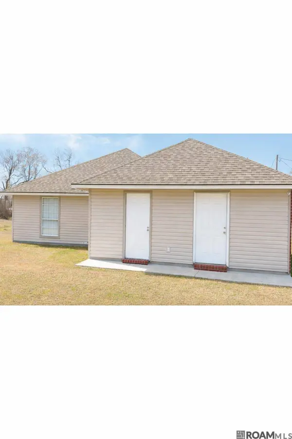 216 S Marchand Ave, Gonzales, LA 70737