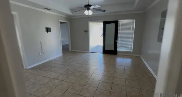 216 S Marchand Ave, Gonzales, LA 70737
